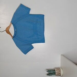 Blue Cropped Stretchy Knit Workout Top w/ Back Cutout  Women’s Large Athletic